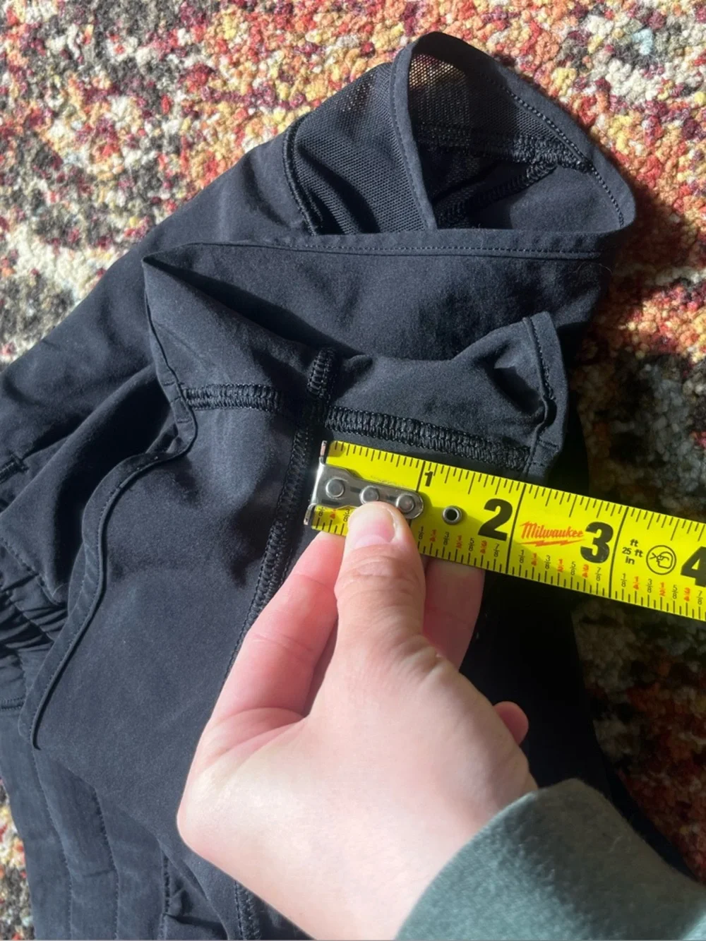 Lululemon shorts - Picture 4 of 6